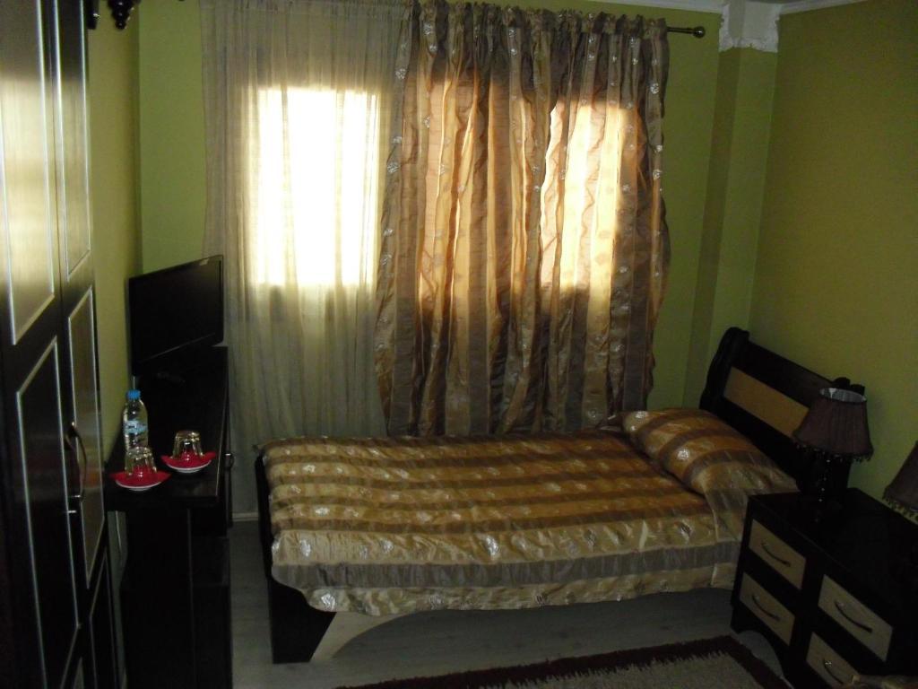 Guest House Bujtina Leon Korce Zimmer foto